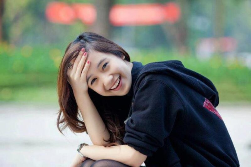 Hình ảnh nụ cười đẹp đáng yêu, tỏa nắng và xinh đẹp