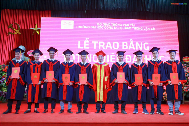 Ảnh tốt nghiệp